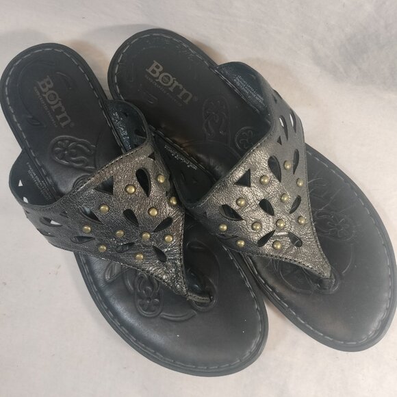 Born Akala Thong Leather Sandals - Picture 1 of 10